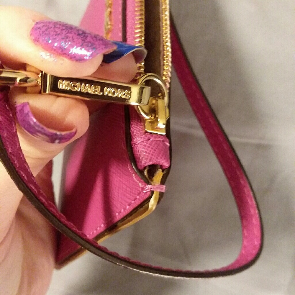 Mk wristlet - Picture 3 of 3
